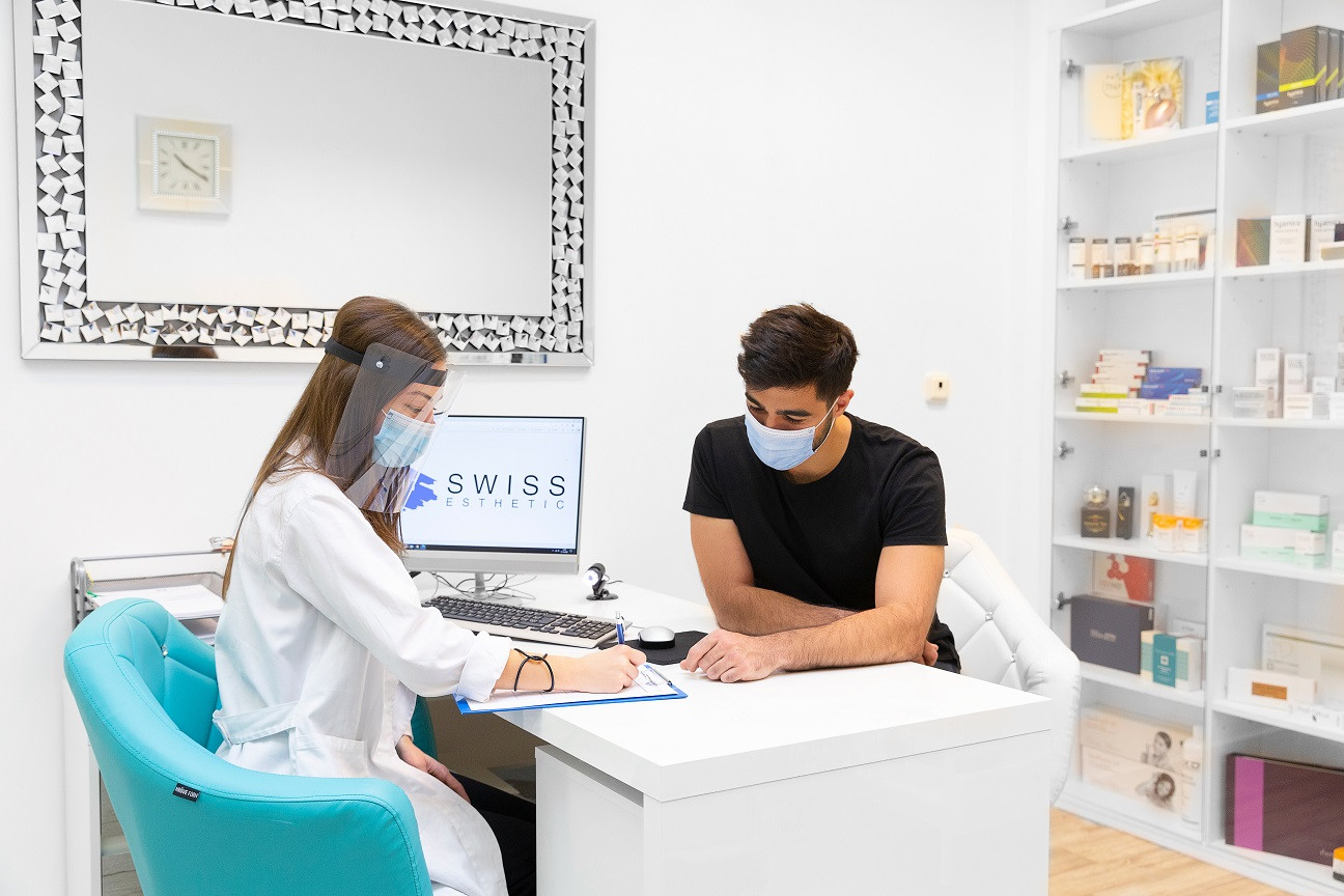 Naše kliniky zůstávají jako zdravotnické zařízení otevřeny.